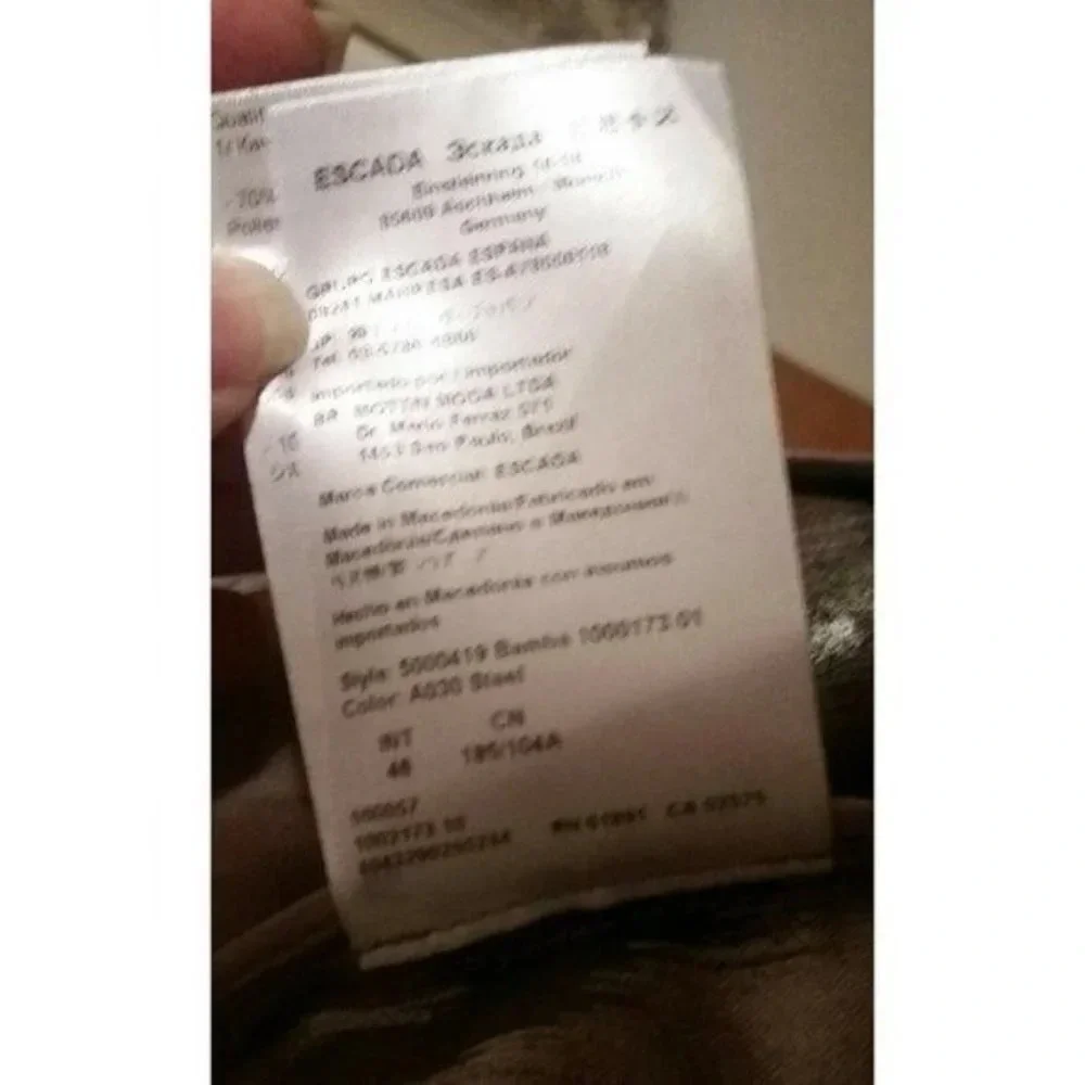 Escada size front